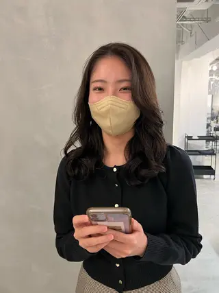 セミロング カラー パーマ レイヤーカットのプロ 大人ヘア宮森貴志のヘアスタイル