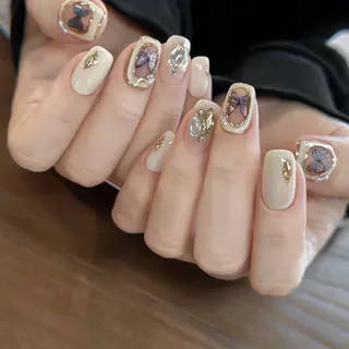 ネイル KIMI 🐰のネイルデザイン
