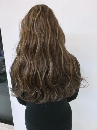 ロング 穐田 司樹のヘアスタイル