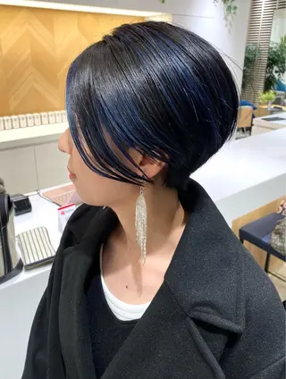 ショート カラー 平沢 真司のヘアスタイル