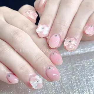 ネイル Queens テイのネイルデザイン
