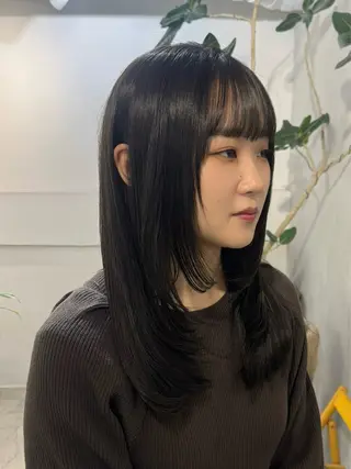 セミロング 新宿/顔周りカット +レイヤー=しずく♩のヘアスタイル