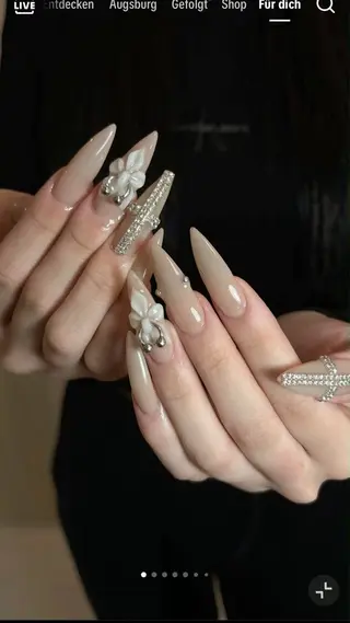 ネイル Genie Mika Nailsのネイルデザイン