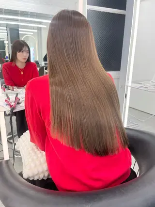 ロング 水原　悠吾 ELISS　ブリーチのヘアスタイル