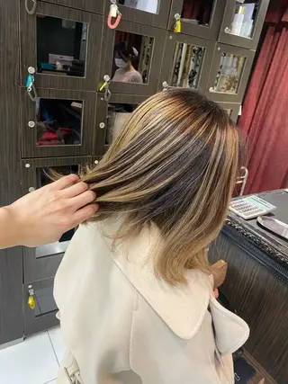 ミディアム カラー グレージュ達人/赤み 消し/ブリーチ/岩崎のヘアスタイル