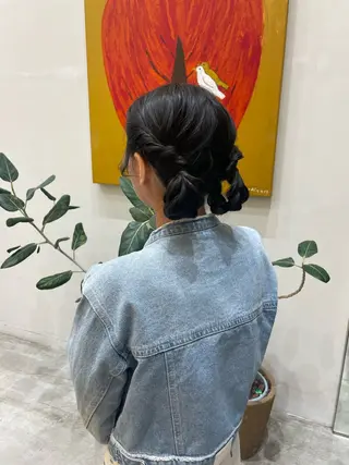 セミロング ヘアアレンジ 三宅 瑠偉のヘアスタイル