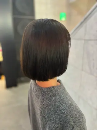 ミディアム カラー グレー・オリーブ ソウタのヘアスタイル