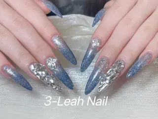 ロング 💅 リリアのネイルデザイン
