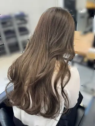 ロング カラー ヘアアレンジ ゆめか🦋 /似合わせカラー💖のヘアスタイル