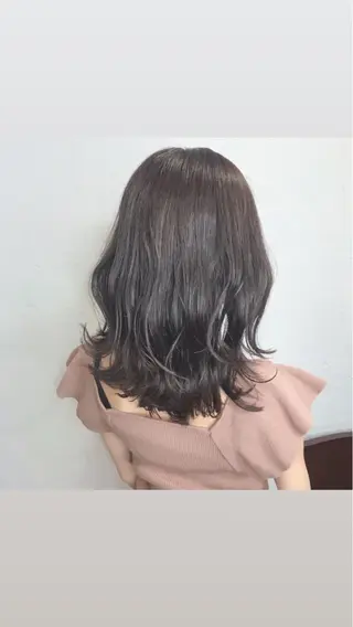 セミロング シンタニナオト /梅田茶屋町のヘアスタイル