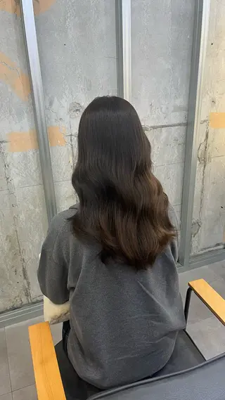 ロング 冨田 悠稀/ 髪質改善縮毛&カラーのヘアスタイル