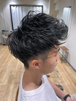 ショート カラー パーマ メンズ メンズサロン LiGKAITO🦖のヘアスタイル