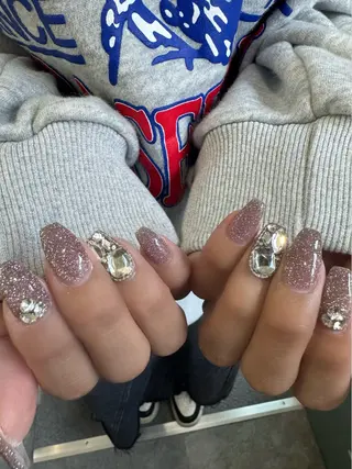 ネイル LAVISH 大和店 🤱子連れ大歓迎のネイルデザイン