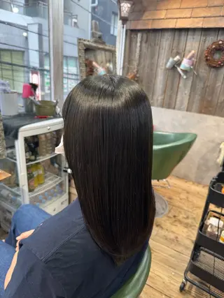 セミロング 髪質改善/透明感 カラー高山奈夕のヘアスタイル