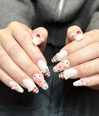 ネイル Iconic Nailのネイルデザイン