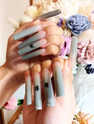 ネイル DI'A ネイルサロンのネイルデザイン
