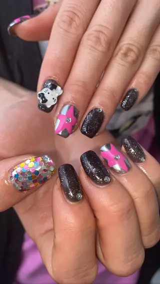 ショート カラー ネイル tetty nailsalonのネイルデザイン