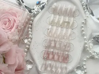 ネイル めぐ 💫ワンホンネイルのネイルデザイン