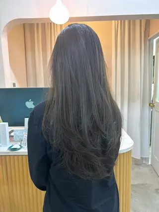 ロング 君島 花楓のヘアスタイル
