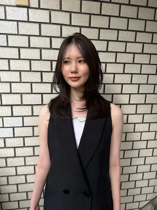 セミロング まろやか透明感カラー ♡MANAのヘアスタイル