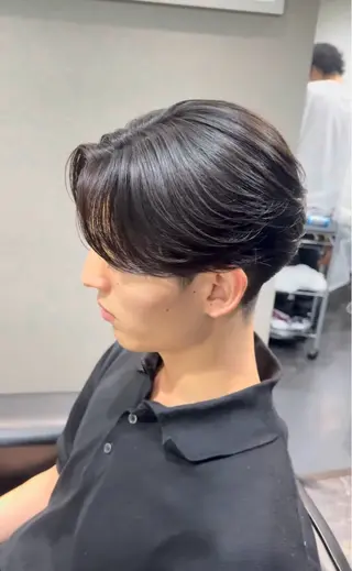ミディアム メンズ メンズ特化 韓国/曲がる縮毛矯正のヘアスタイル