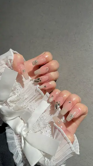 ネイル I-nailロング /ワンホン/キラキラのネイルデザイン