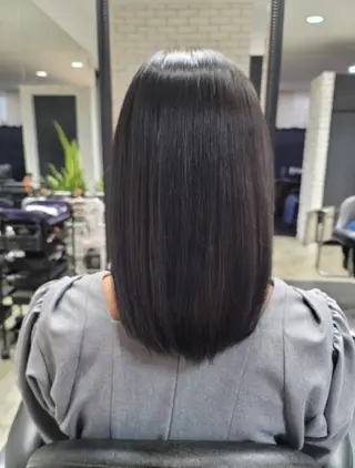 カラー セミロング ❇️安達 優心❇️ レイヤー/艶髪特化のヘアスタイル
