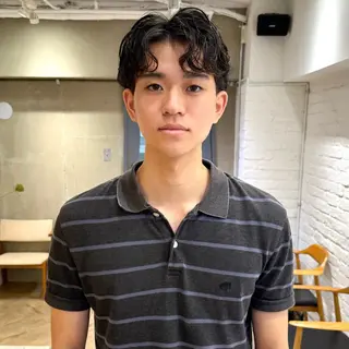 ショート パーマ メンズ センターパート 田形清流のヘアスタイル