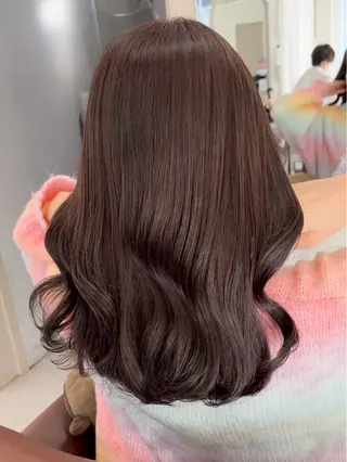 ミディアム カラー 森 彩夏のヘアスタイル