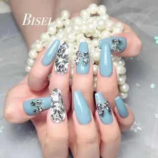 ネイル 🦋 Queenieのネイルデザイン