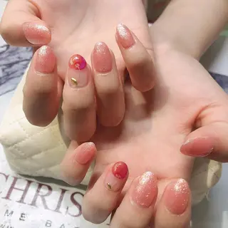 ネイル ガレンドウ 白澤 愛子のネイルデザイン