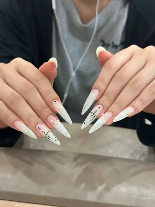 ネイル 🎀Aura. Yurachanのネイルデザイン