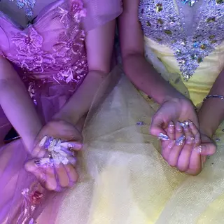 ネイル LAVISH 大和店 🤱子連れ大歓迎のネイルデザイン
