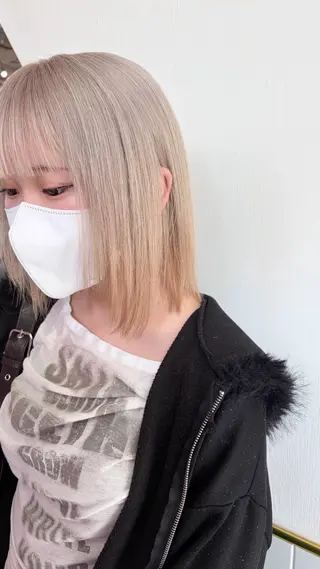 ショート カラー レイン🌏🌱 似合わせ/ハイトーンのヘアスタイル