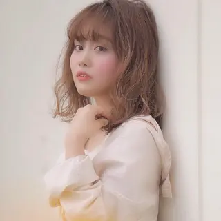 ミディアム カラー grand juteのヘアスタイル