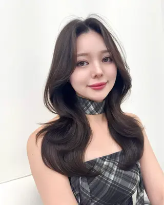ロング カラー 韓国ヘア　紗希 🦋のヘアスタイル