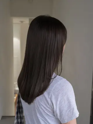 セミロング カラー navile原宿 yumaのヘアスタイル