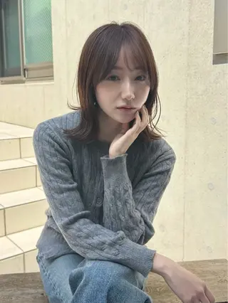 ミディアム カラー IPPO 下北沢のヘアスタイル