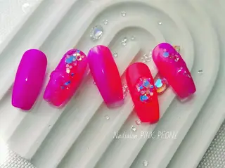 ネイル PINK PEONY AMIのネイルデザイン