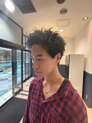 ショート shinta スパイキー/パーマのヘアスタイル