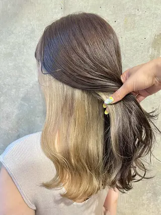 セミロング カラー もにか🌞原宿/渋谷 🌝ブリーチカラーのヘアスタイル