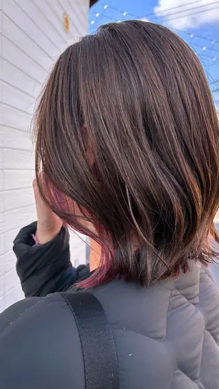 ショート カラー ビヨウシツトリコ よねたにみなのヘアスタイル