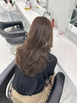 セミロング グレー/ベージュ /髪質改善 れいとのヘアスタイル