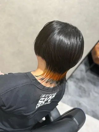 ミディアム カラー 深野 茜のヘアスタイル