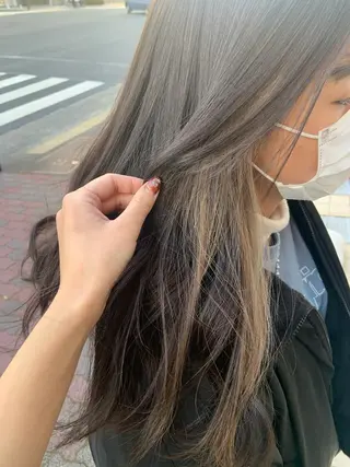 ロング 中村 彩音のヘアスタイル
