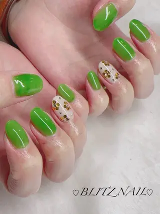 ネイル BLITZ Nail 岩田💅🏻✨のネイルデザイン