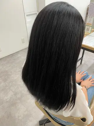 セミロング 京谷 日向のヘアスタイル