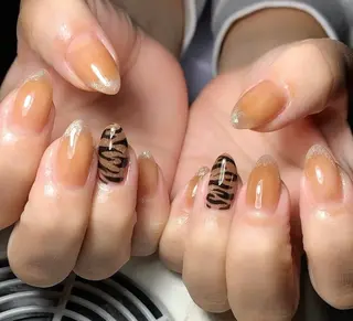 ネイル MHR nailのネイルデザイン