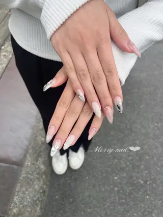 ネイル Merry nail .. ❤︎ Maiのネイルデザイン