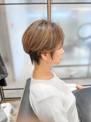 ショート シノハラ ガクト ショート/白髪ぼかしのヘアスタイル